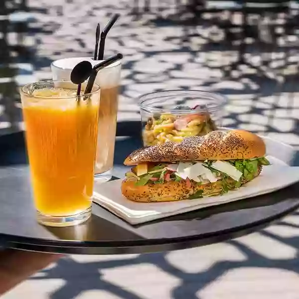 La terrasse - Le Môle Passedat - Restaurant Mucem Marseille - Cours de cuisine Marseille